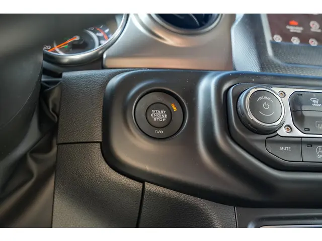 Jeep Gladiator sport 3.6 V6 2024 Benzine 24