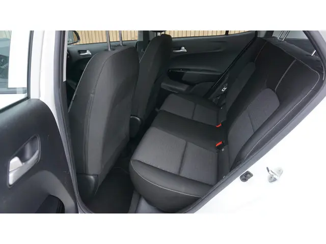 Kia Picanto 1.0 CVVT 66pk 5Drs ComfortLine 2017 Benzine 12