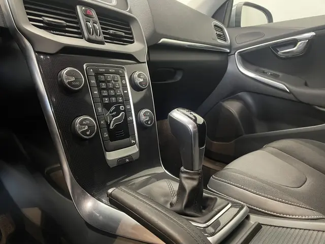 Volvo V40 2.0 123pk Momentum 2018 Benzine 7