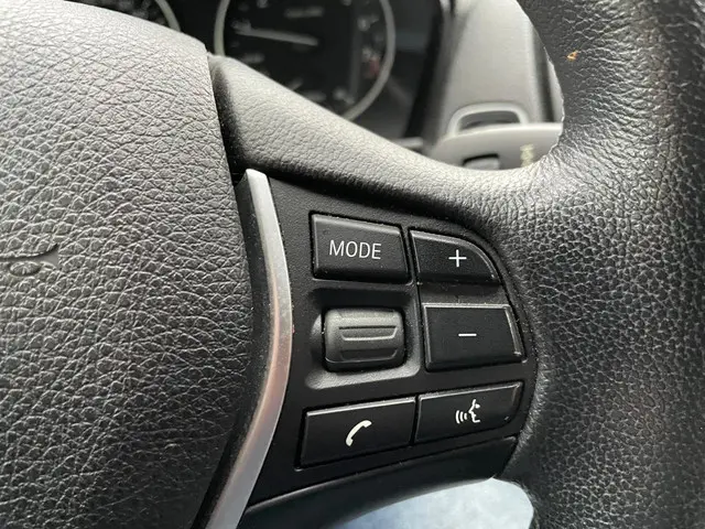 BMW 2 Serie Cabrio 220i 2016 Benzine 16