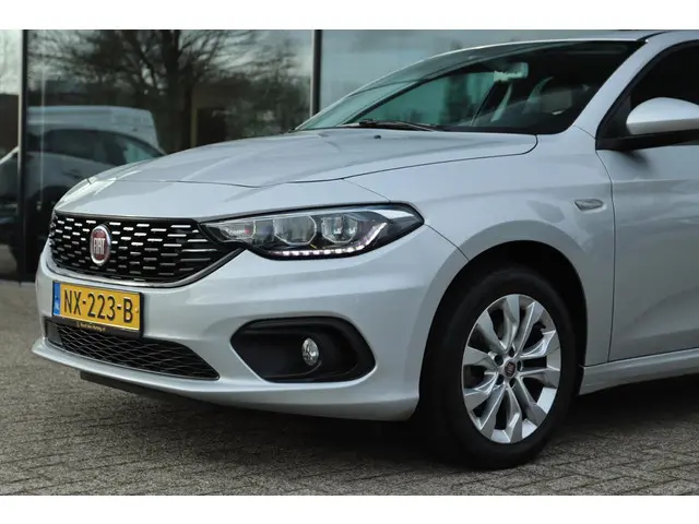 Fiat Tipo 1.4 T-JET 16V BUSINESS 2017 Benzine 12
