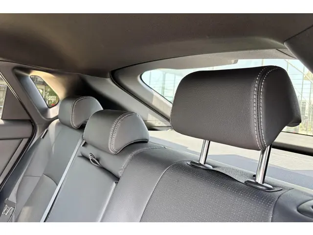 Toyota bZ4X Premium 71 kWh 2024 Elektrisch 30