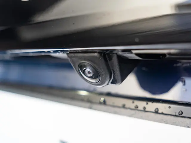 MINI 5-Deurs Cooper C Favoured 2025 Benzine 19