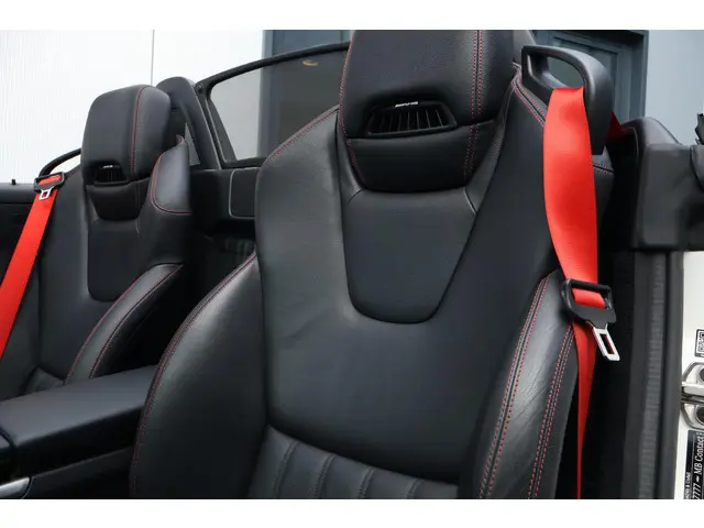 Mercedes-Benz SLK 200 2015 Benzine 19