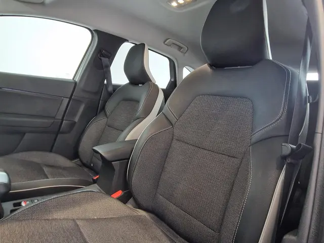 Renault Captur 1.3 TCe 140 Intens 2021 Benzine 7