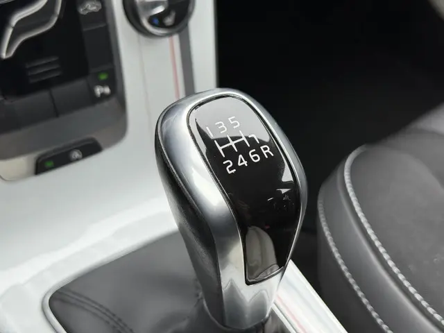 Volvo V40 2.0 D2 Momentum Business 2015 Diesel 16
