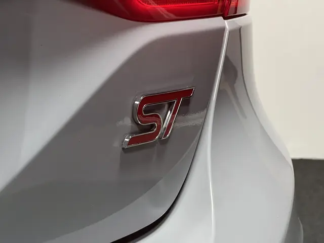 Ford Fiesta 1.5 EcoBoost ST-3 2020 Benzine 13