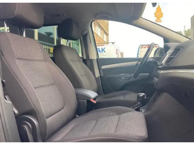 Volkswagen Sharan 1.4 TSI DSG Highline 7 Zit 2016 Benzine 12