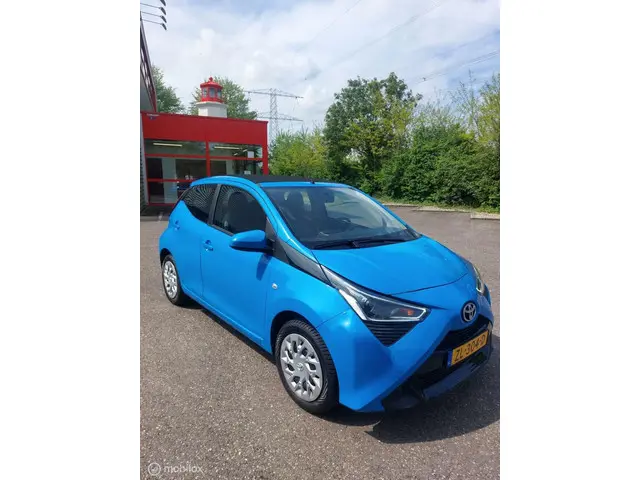 Toyota Aygo 1.0 VVT-i x-cite 2019 Benzine 12