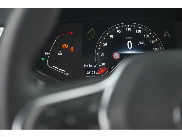 Renault Clio TCe 90 Techno 2023 Benzine 37