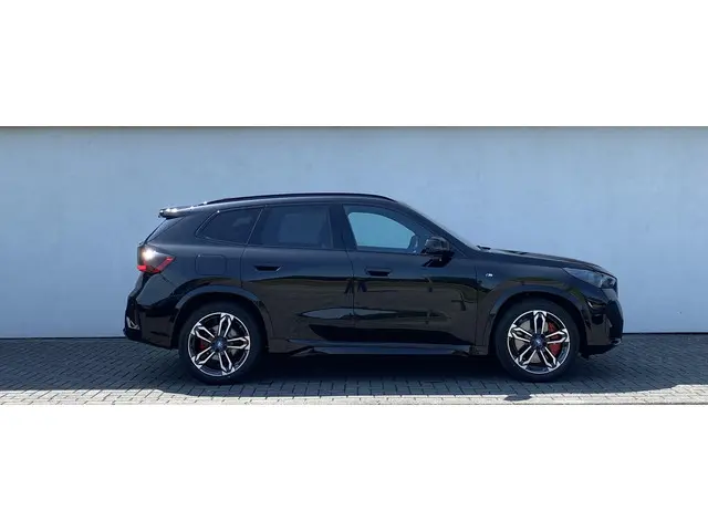 BMW iX1 eDrive20 67 kWh 2025 Elektrisch 16