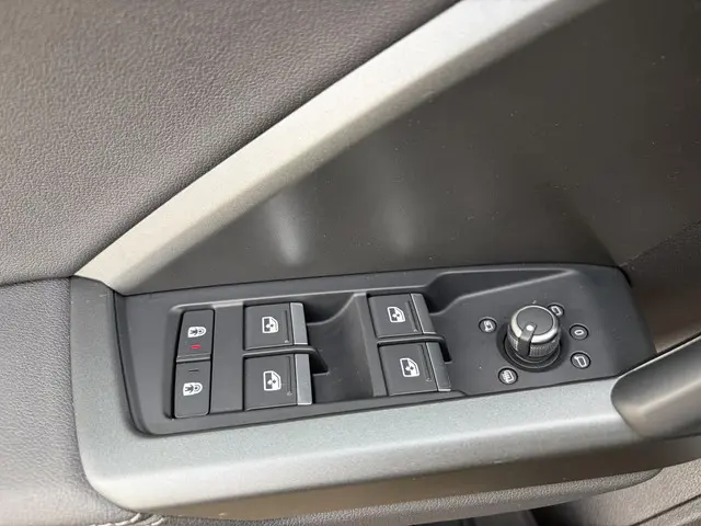 Audi Q3 35 TFSI S Line 2020 Benzine 22