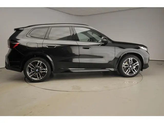 BMW X1 xDrive25e 2026 Hybride Benzine 4