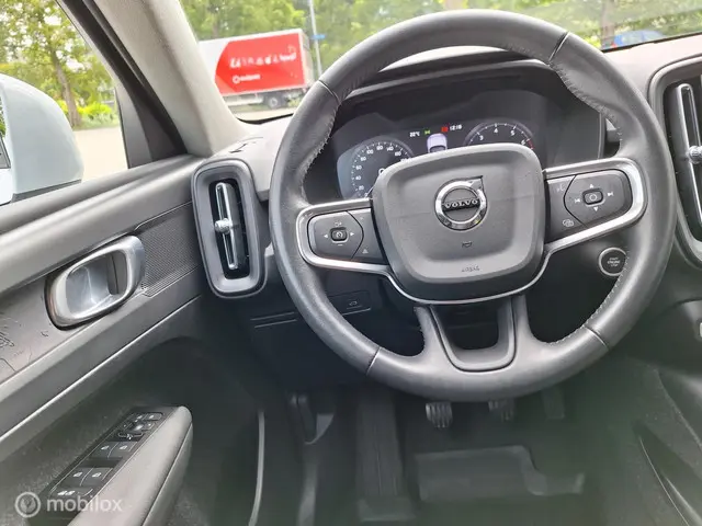 Volvo XC40 1.5 T2 MOMENTUM 2021 Benzine 16