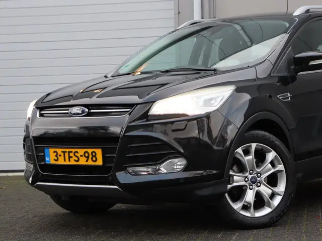 Ford Kuga 1.6 Titanium navi LM org NL 2014 Benzine 6