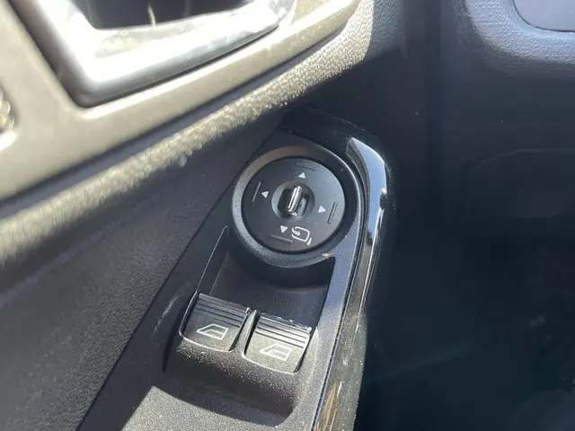 Ford Fiesta 1.0 EcoBoost Titanium 2013 Benzine 16