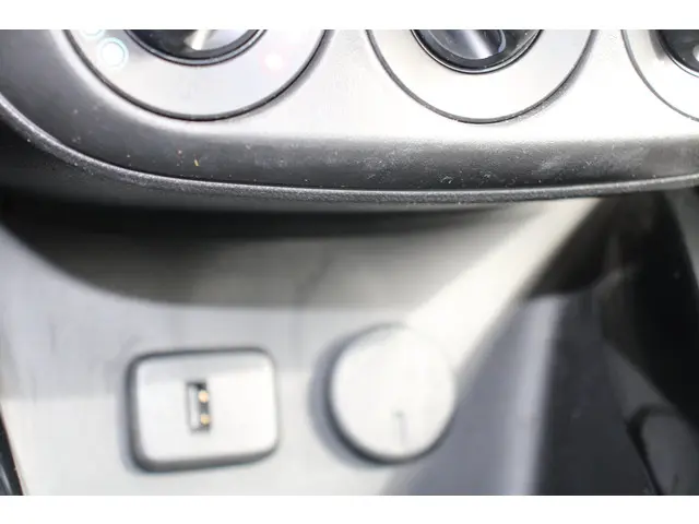 Opel Corsa 1.4 Bi-Fuel Edition 2018 Benzine 23