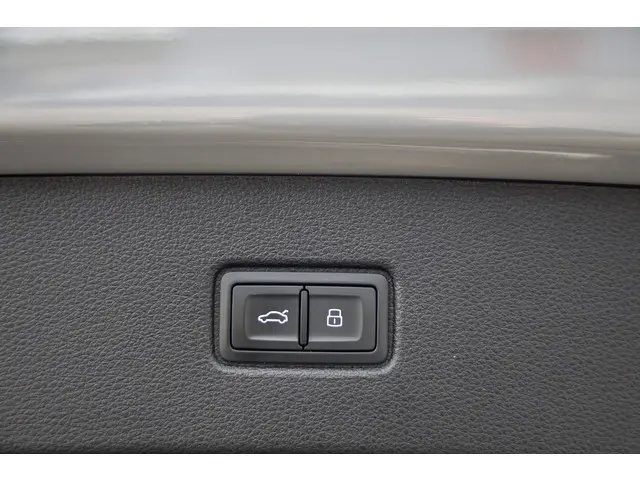 Audi Q7 55 TFSI e quattro S-Line 2022 Hybride Benzine 34