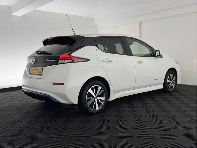 Nissan Leaf Acenta 40 kWh {SOH-90%} 2020 Elektrisch 6