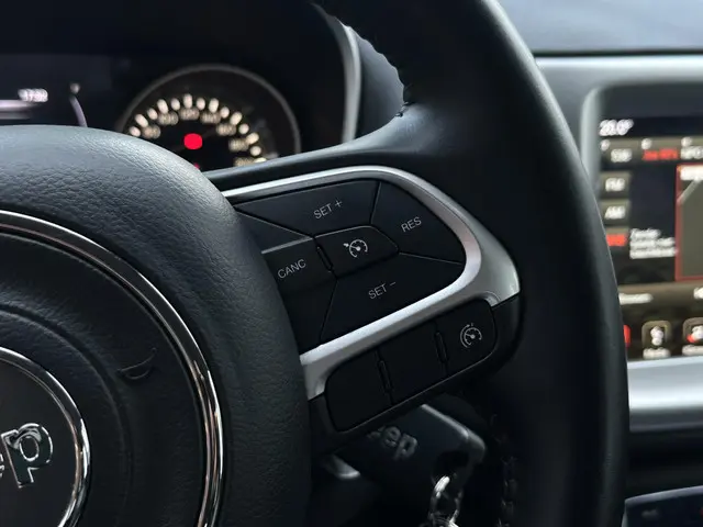 Jeep Compass 1.4 MultiAir Longitude 2019 Benzine 27