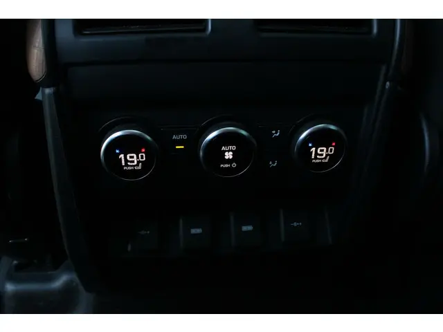 Land Rover Defender HSE 2.0 D240 110 | Mat PPF 2020 Diesel 46