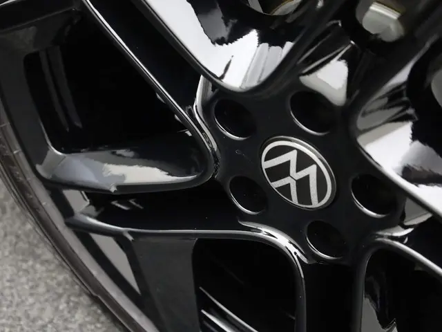 Volkswagen Tiguan 1.5eTSI/150PK R-Line DSG 2024 Benzine 30