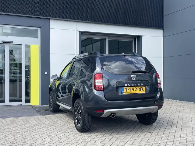 Dacia Duster 1.2 TCe 4x2 Blackshadow 2018 Benzine 5