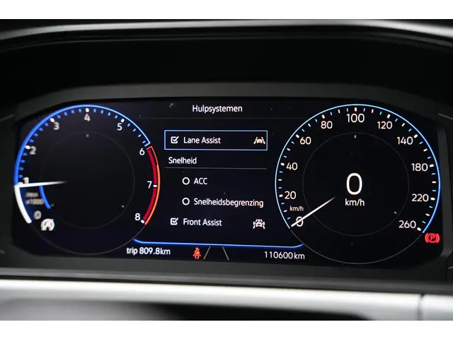 Volkswagen T-Roc 1.0 TSI Life 2023 Benzine 39