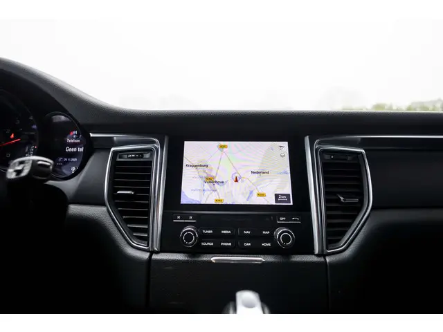 Porsche Macan 2.0 2018 Benzine 26