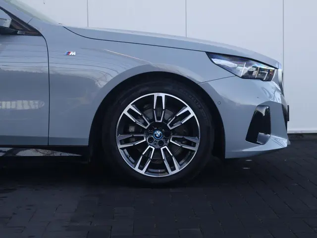 BMW 5 Serie Touring 530e 2024 Hybride Benzine 10