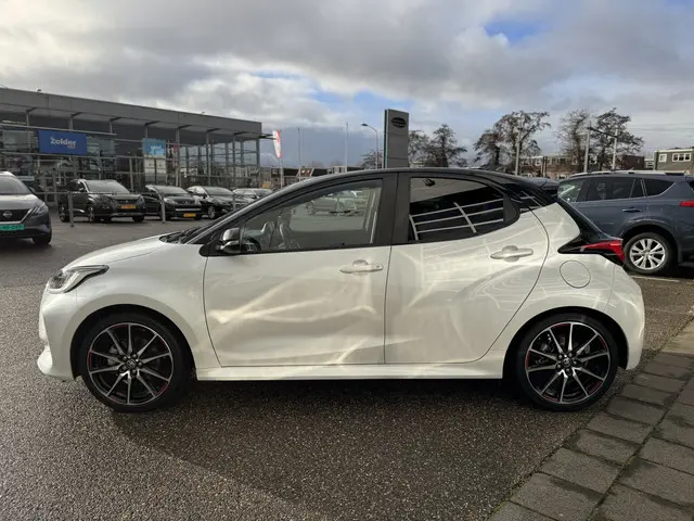 Toyota Yaris 1.5 Hybrid GR Sport 2023 Hybride Benzine 5