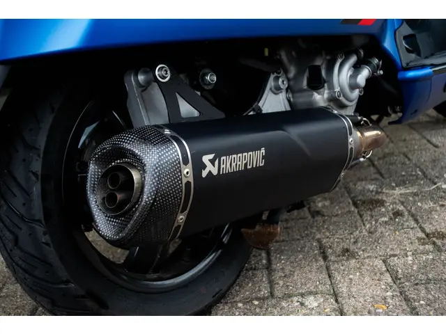 Vespa GTS 300 Supertech Notte ABS 2020 Benzine 4