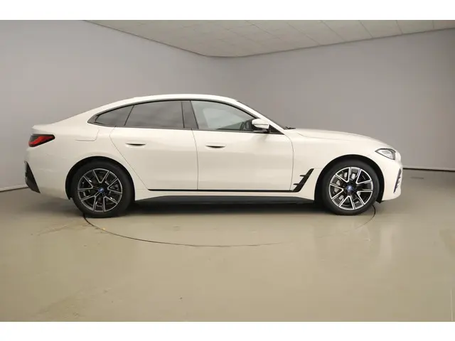 BMW i4 Gran Coupe eDrive35 2024 Elektrisch 2