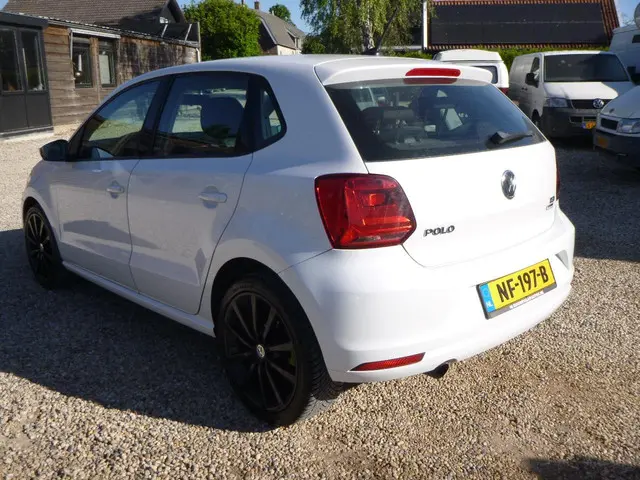 Volkswagen Polo 1.2 TSI Comfortline 2017 Benzine 7