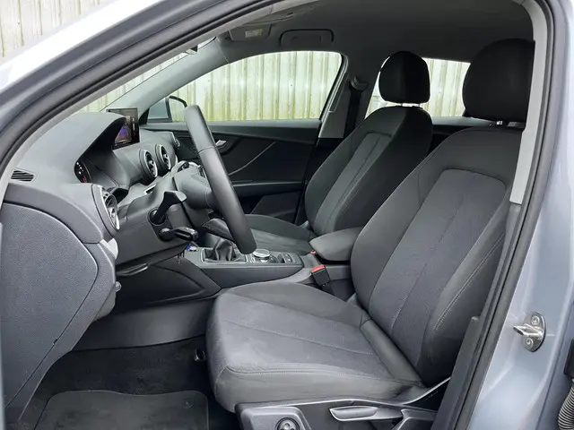 Audi Q2 30 TFSI Business Edition 2021 Benzine 13