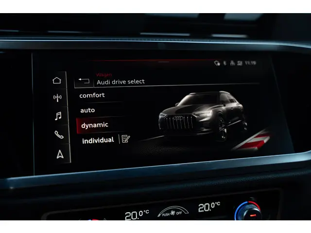 Audi Q3 45 TFSI e S edition 2022 Hybride Benzine 44