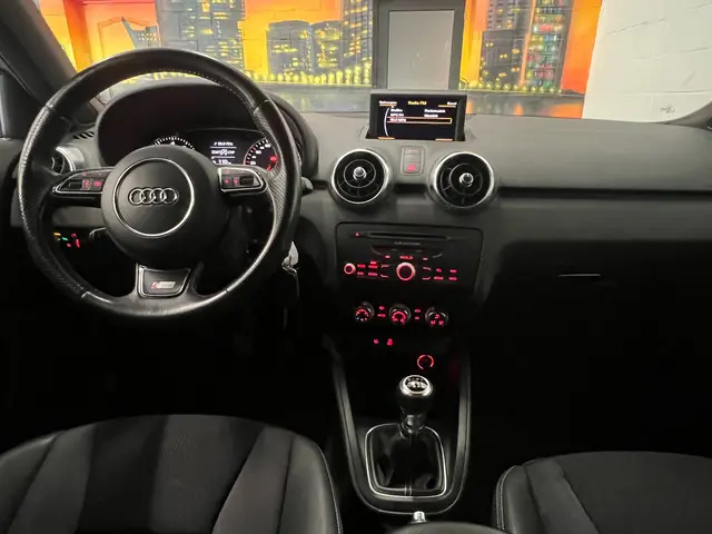Audi A1 Sportback 1.4 TFSI Pro Line S 2013 Benzine 9