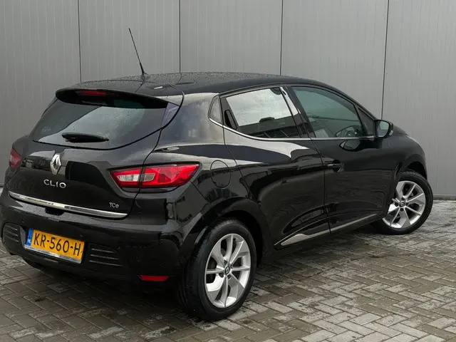 Renault Clio 0.9 TCe Limited Nwe ketting 2016 Benzine 7