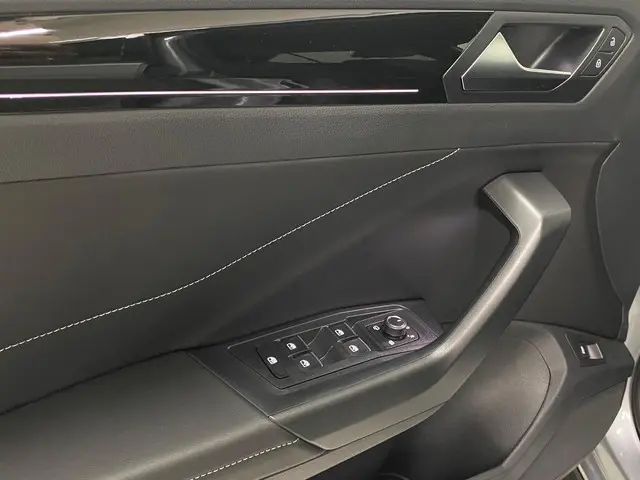 Volkswagen T-Roc 1.5 TSI R-Line 2025 Benzine 14