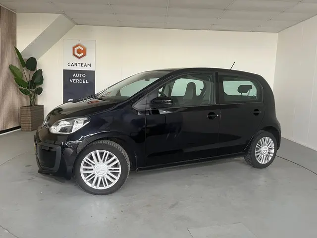 Volkswagen up! 1.0 BMT high up! Airco, LMV 2017 Benzine 4