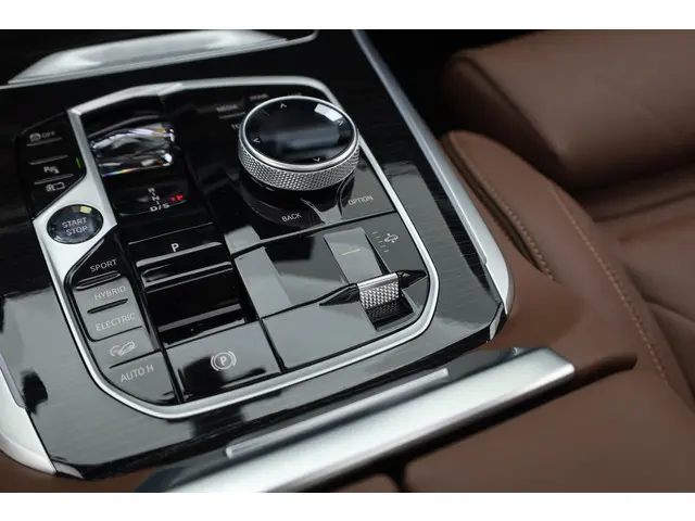BMW X5 xDrive50e M Sport 2025 Hybride Benzine 38