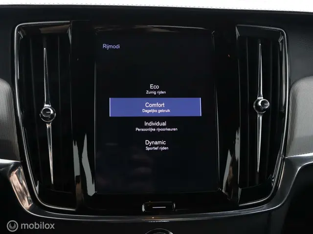 Volvo V90 2.0 T4 R-Design | ACC | PILOT | LEER | 2019 Benzine 13