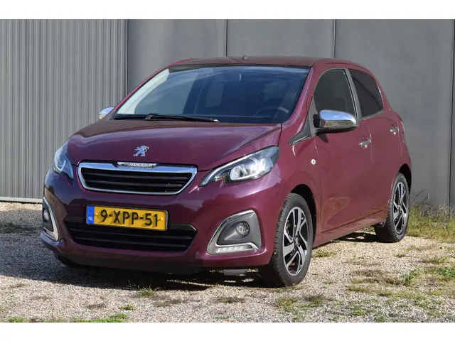 Peugeot 108 1.0 e-VTi Première 2014 Benzine 8