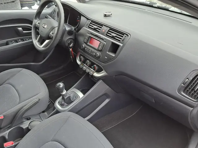 Kia Rio 1.2 CVVT Comfort Pack met Trekhaak 2014 Benzine 6