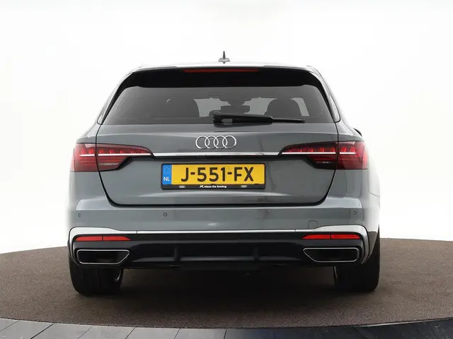 Audi A4 Avant 35 TFSI 150PK S line 2020 Benzine 27