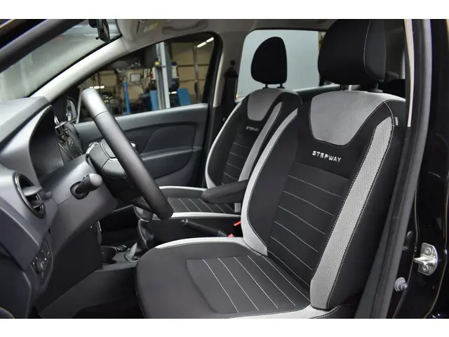 Dacia Sandero Stepway TCe 90 Laureate 2019 Benzine 10