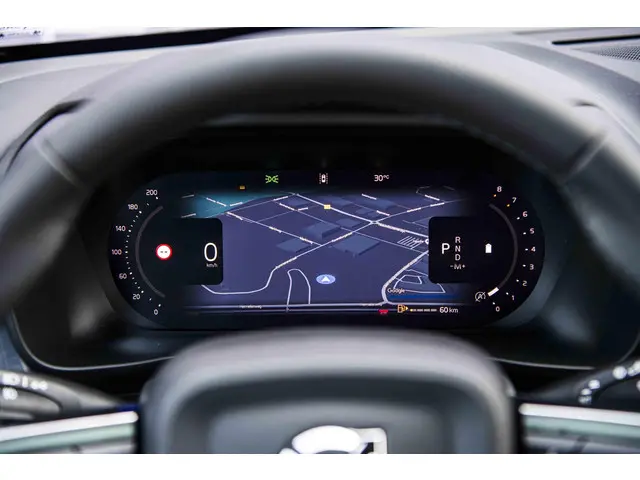 Volvo XC40 2.0 B3 Business Edition 2025 Benzine 14