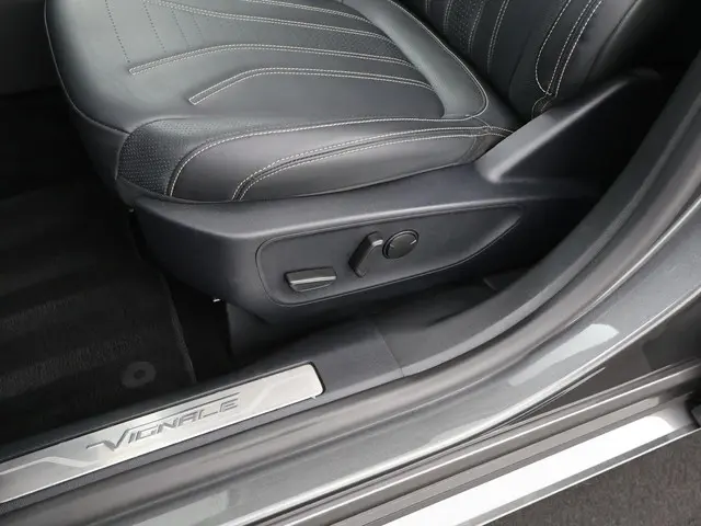 Ford Kuga 2.5 PHEV 225PK Vignale 2021 Hybride Benzine 39