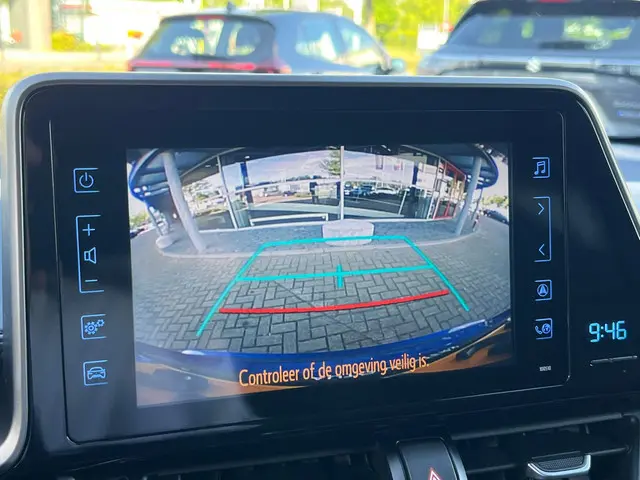Toyota C-HR 1.8 Hybrid Dynamic 2019 Hybride Benzine 17