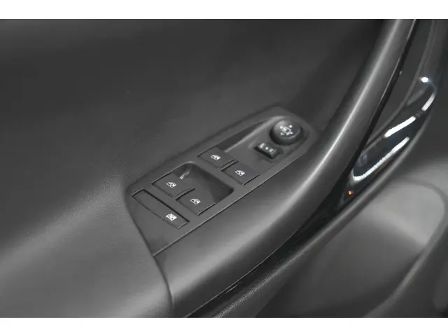 Opel Astra 1.2 Business Edition 2021 Benzine 24